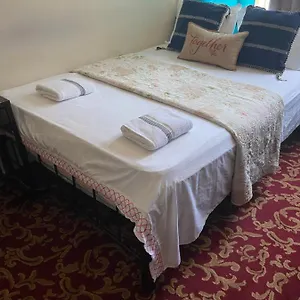  Guest house A Peaceful In Queens United States