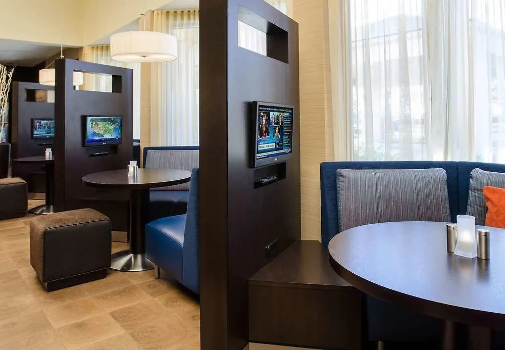 ***  Courtyard Charlotte Arrowood Hotel United States